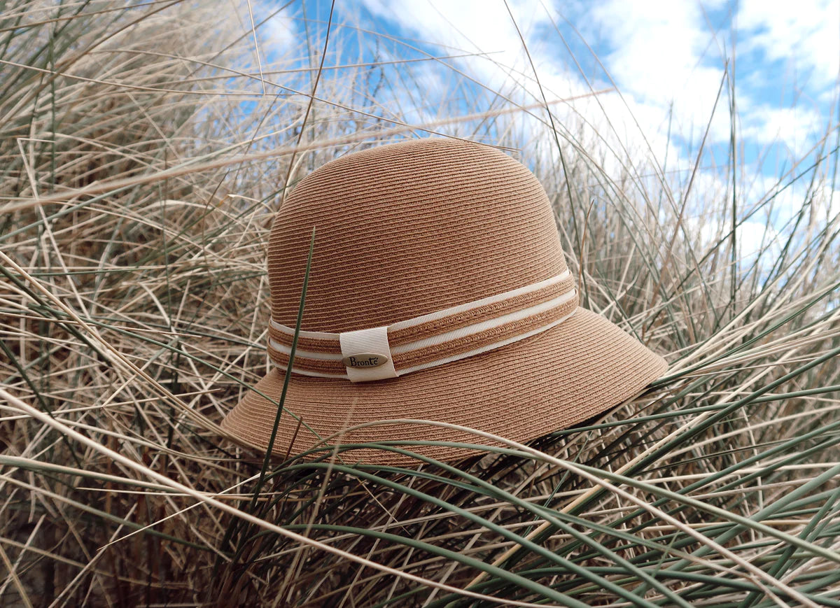 Bronté Diana Cloche Camel