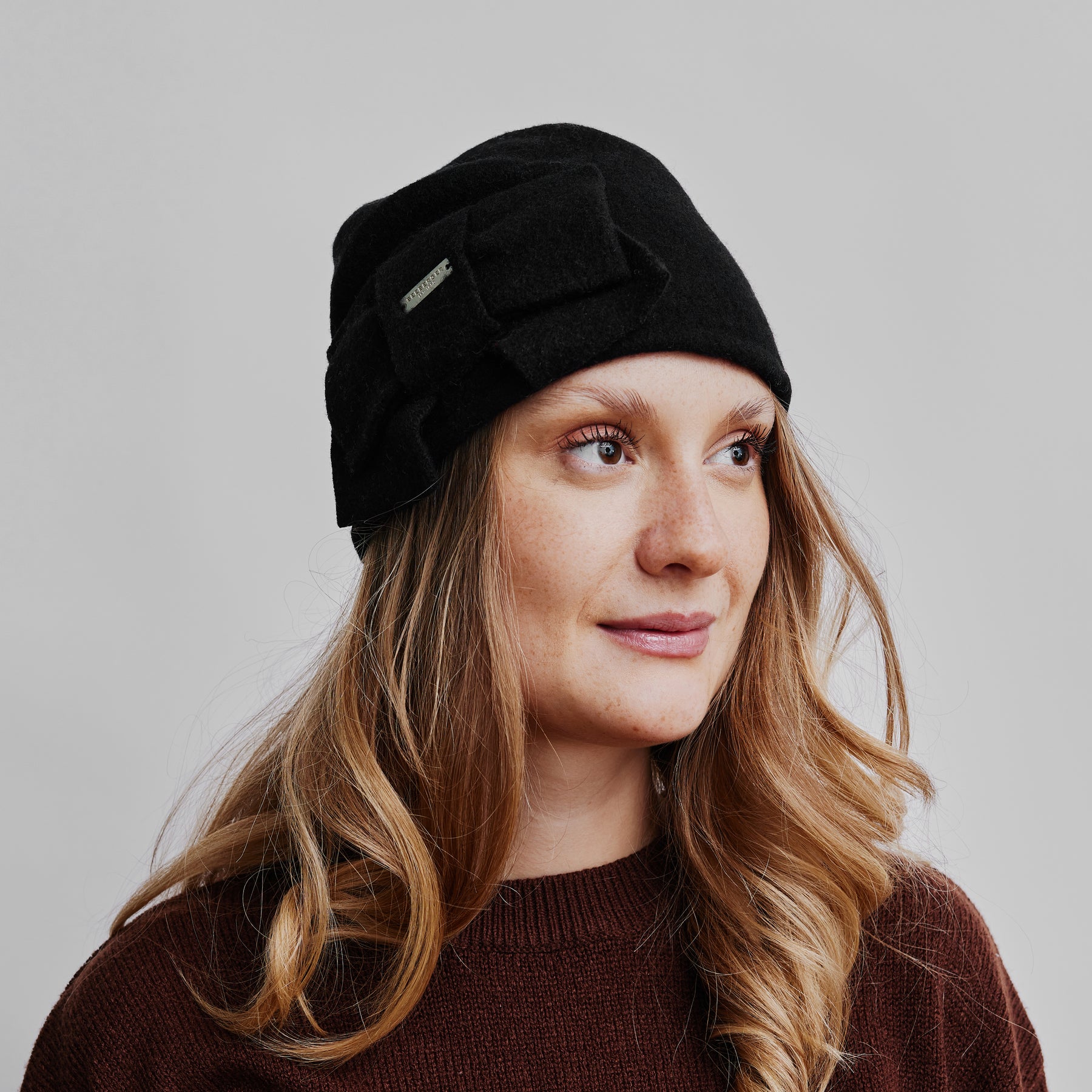 Seeberger Beanie With Bow - Black