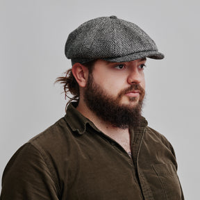 Hatthyllan Alan Harris Tweed Black