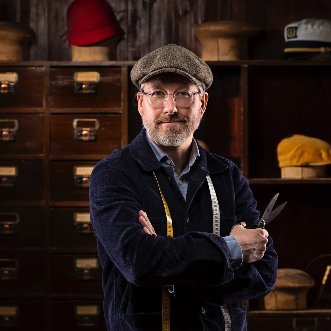 Hat shelf Alan Harris Tweed Green