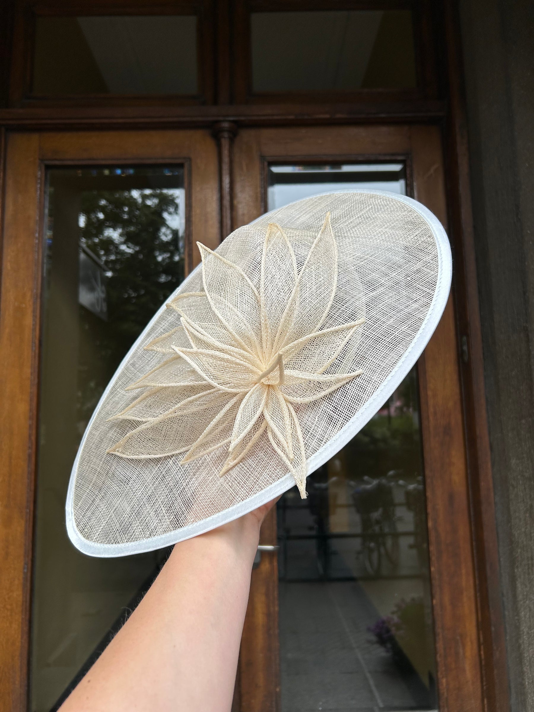 Seeberger Fascinator Ivory