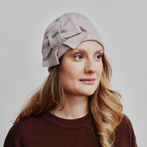 Seeberger Beanie With Bow - Sand