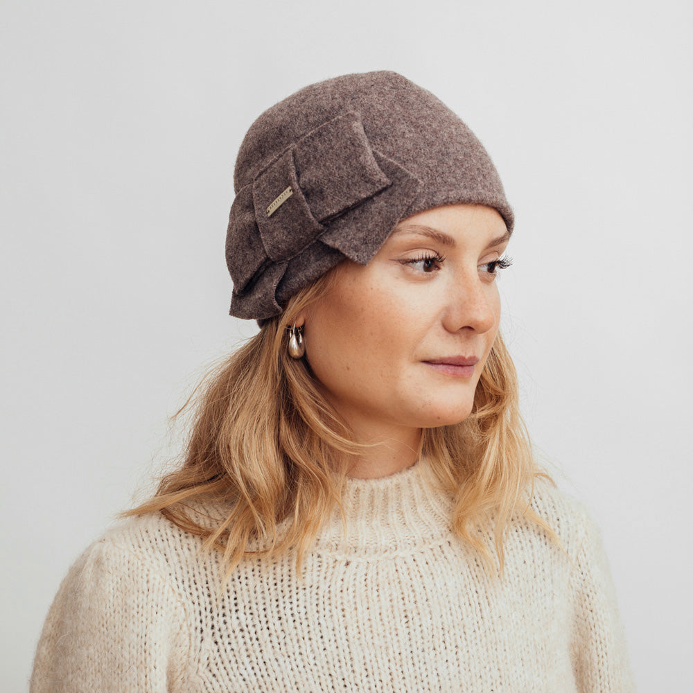 Seeberger Beanie With Bow - Nutria