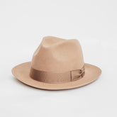 Hattehylde Fedora Jonathan Mørk Beige
